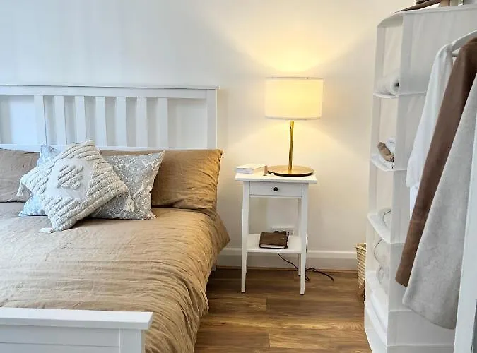 Peaceful New 1 Bed Flat By Hyde Park